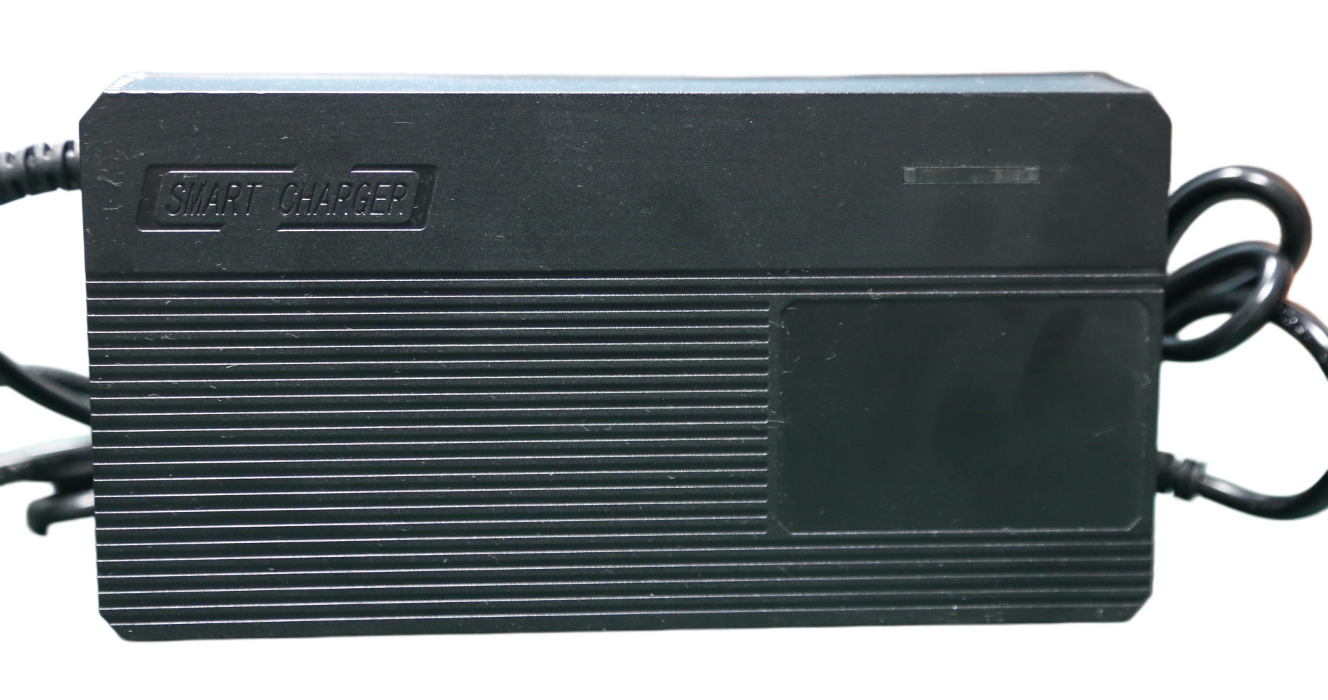 Linjia 72V32Ah lead-acid charger supplied with 4.0A output for selected 72V 28-40Ah battery packs.