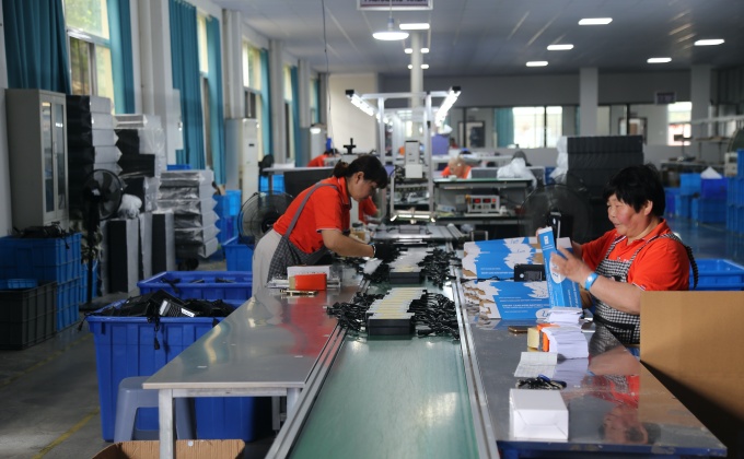 Linjia battery charger factory supporting samples, trial orders and scalable OEM production for approved custom projects
