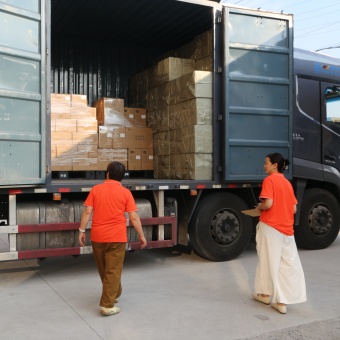 Battery charger supplier export support covering customs declaration, shipment preparation, and international order coordination.