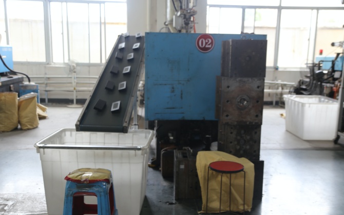Battery charger housing injection molding factory with in-house mould development and production for OEM and ODM charger projects.