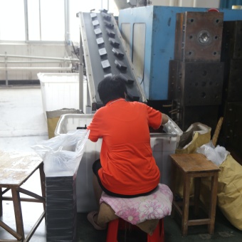 In-house injection moulding machines produce charger housings for suitable custom OEM and ODM battery charger projects.