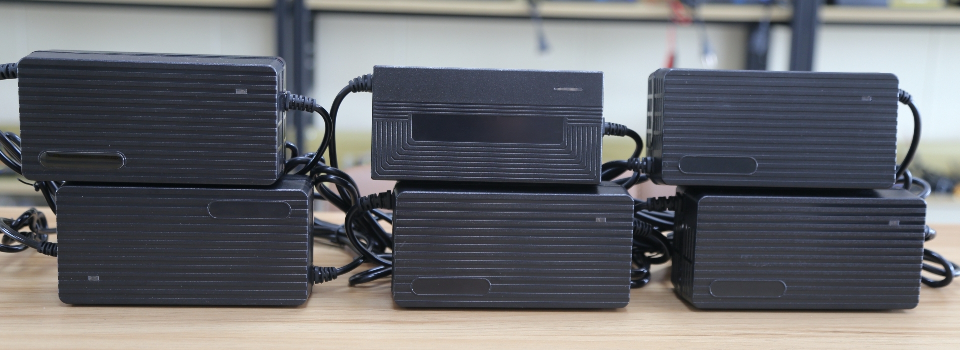 Custom 12V lead-acid battery chargers from Linjia for OEM supply with multiple charging-current options for B2B projects.