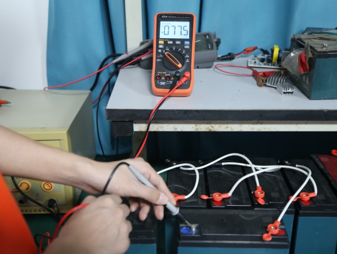 Custom battery charger voltage matching based on nominal voltage and the battery’s required full-charge voltage.