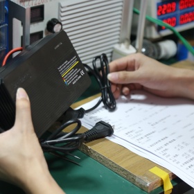 Linjia OEM battery charger specification records define electrical parameters, connectors, polarity, labels and packaging.